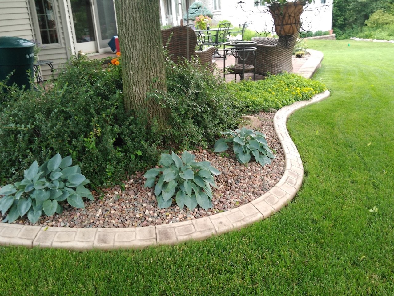 Artistic V Curb Project Photos - 3 of 34